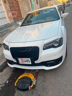 كرايسلر 300
